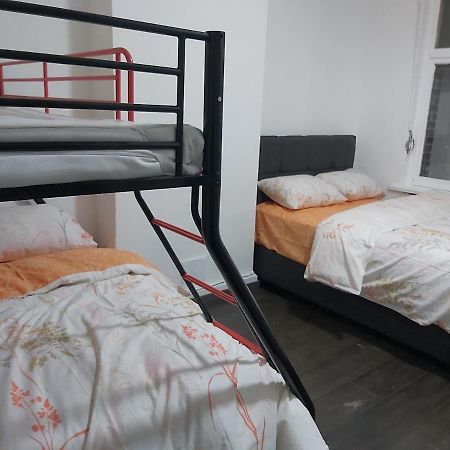 Sint-Pieters Station Rooms Gand Esterno foto